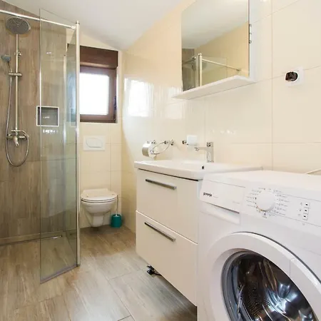 Jukic Διαμέρισμα Πόρετς